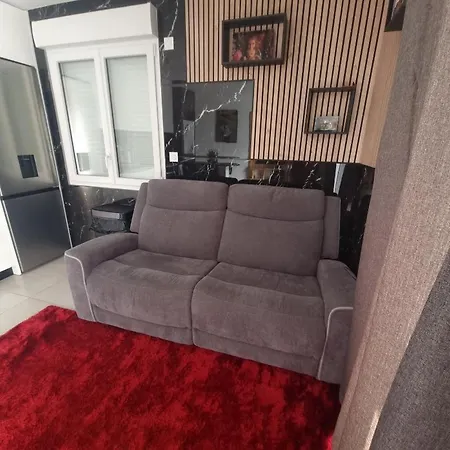 F2 Apartment